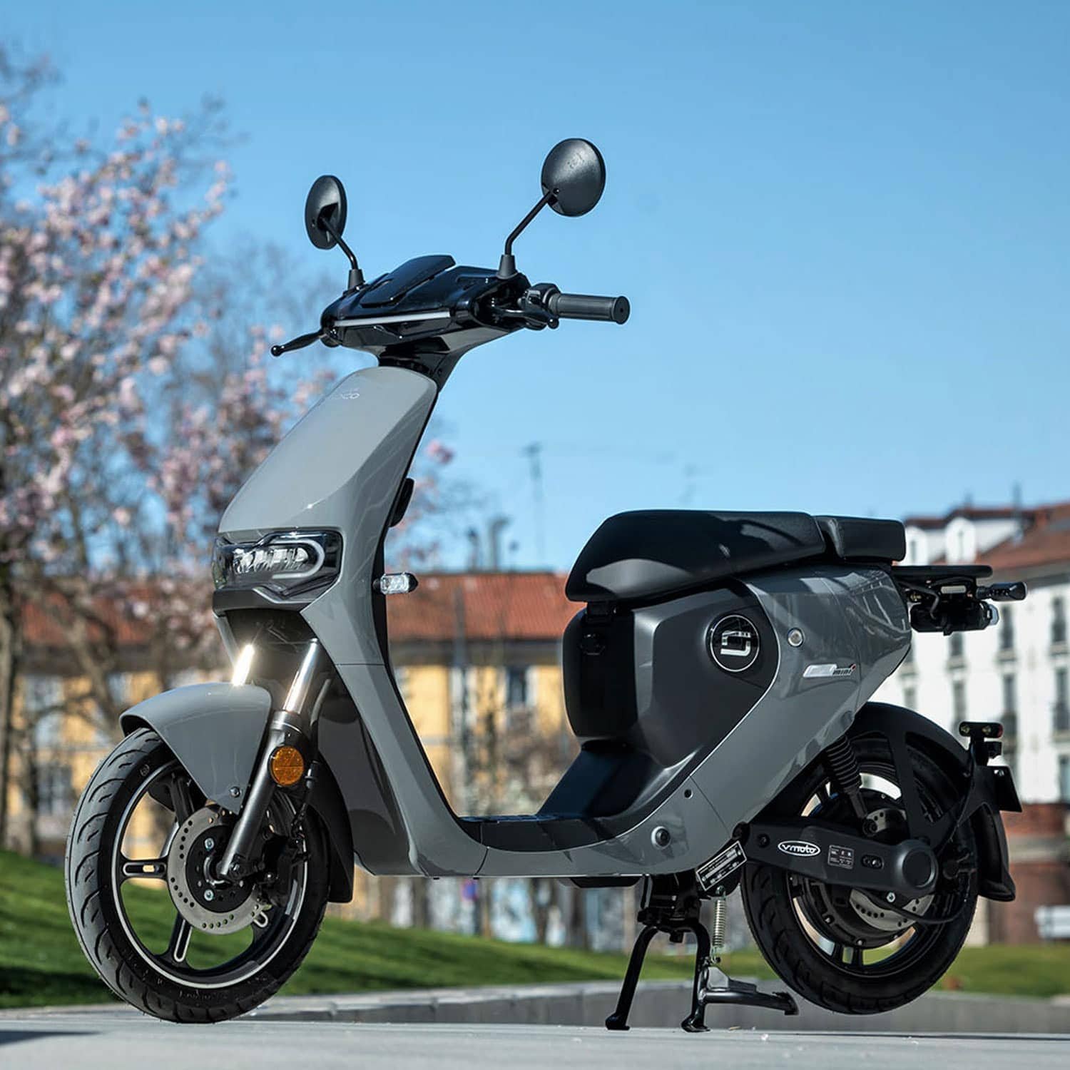 Scooter-Electrique-Super-Soco-CU-Mini-2.jpg
