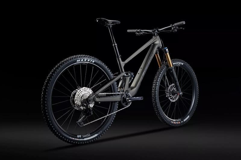 VTT-Lapierre-Zesty-CF-8.9-1.jpg